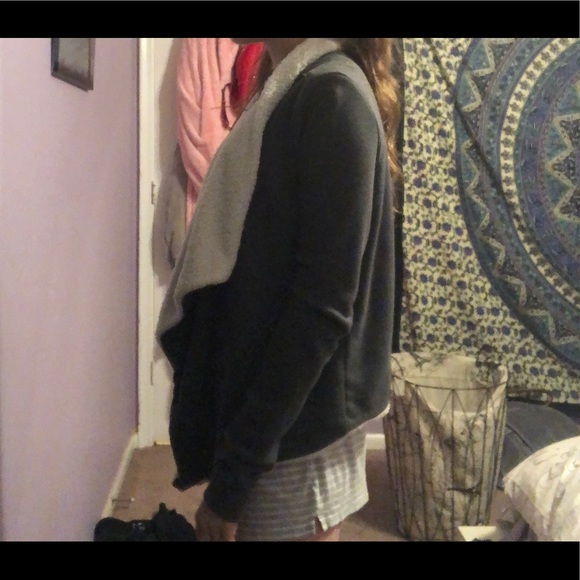 Jacket - Picture 4 of 6